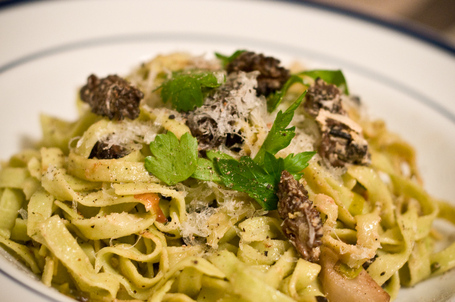 Fresh Spinach Fettucini With Goat Cheese, Jerusalem Artichokes, Morels And Leeks