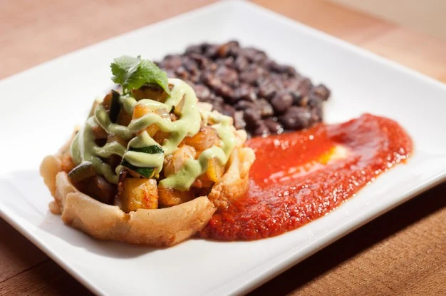 Sopes with Plantain, Zucchini and Two Sauces - Recipe