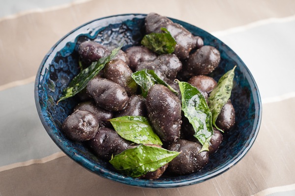 Potatoes with Curry Leaves