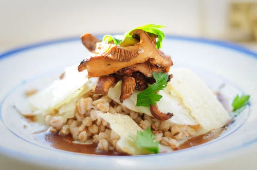 Farro Salad With Chanterelles, Fennel and Apples