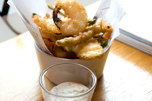 Can a Vegetarian Eat at Pike Street Fish Fry? Restaurant Review - Seattle, WA