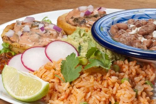 Arroz a la Mexicana (aka Arroz Mexicano, Arroz Rojo, Spanish Rice) - Mexican Tomato Rice - Recipe