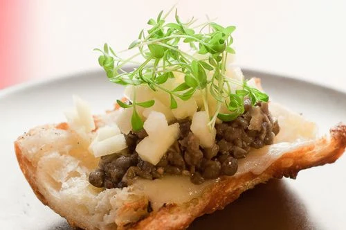 Crostini with Truffled Cheese, Lentils Du Puy and Apples - Recipe